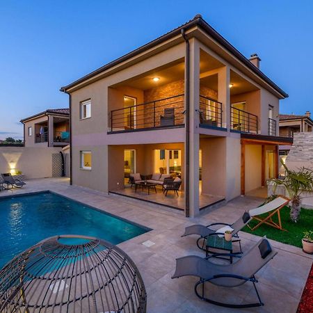 Villa Brionika Mit Pool Vodnjan Exteriér fotografie