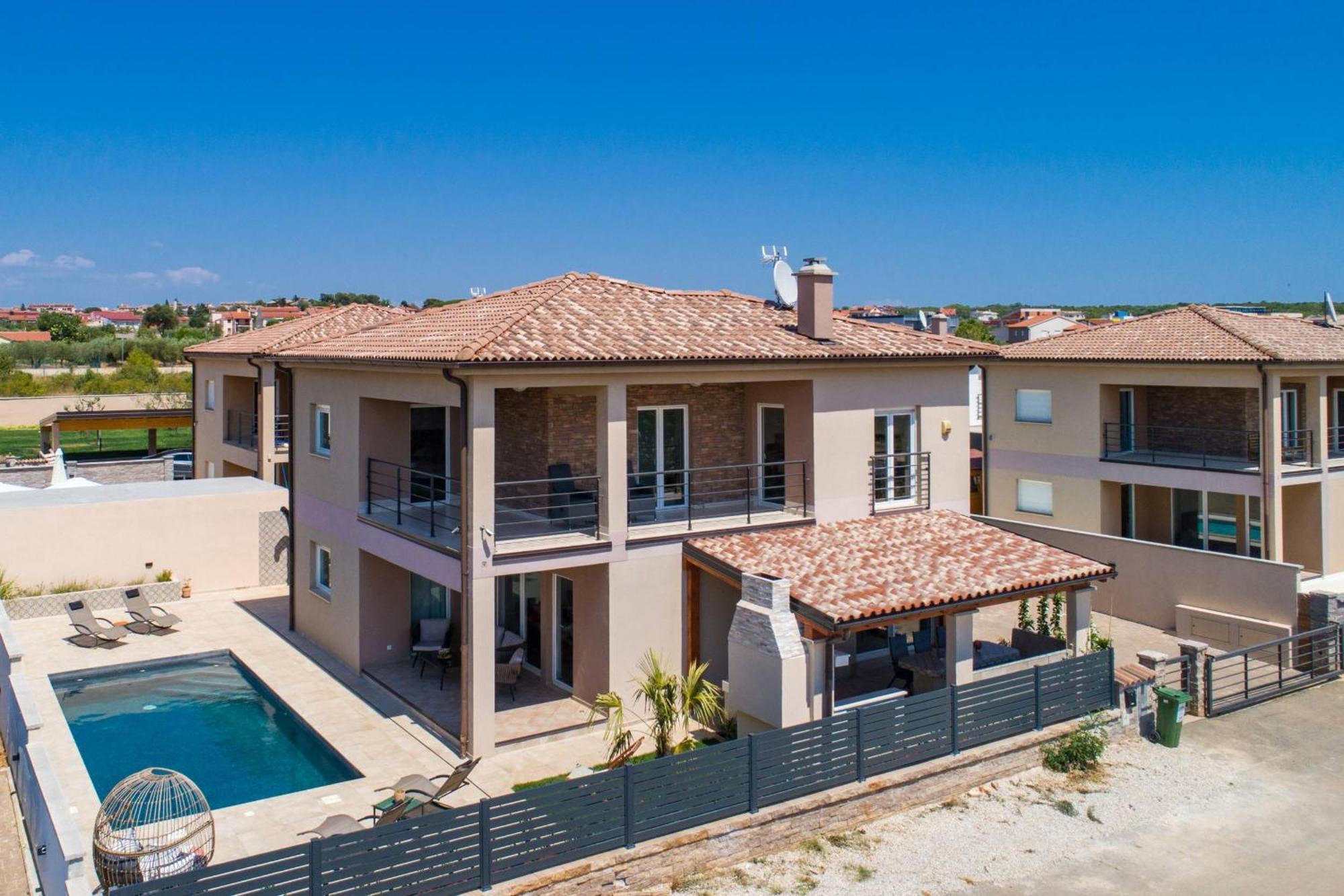 Villa Brionika Mit Pool Vodnjan Exteriér fotografie