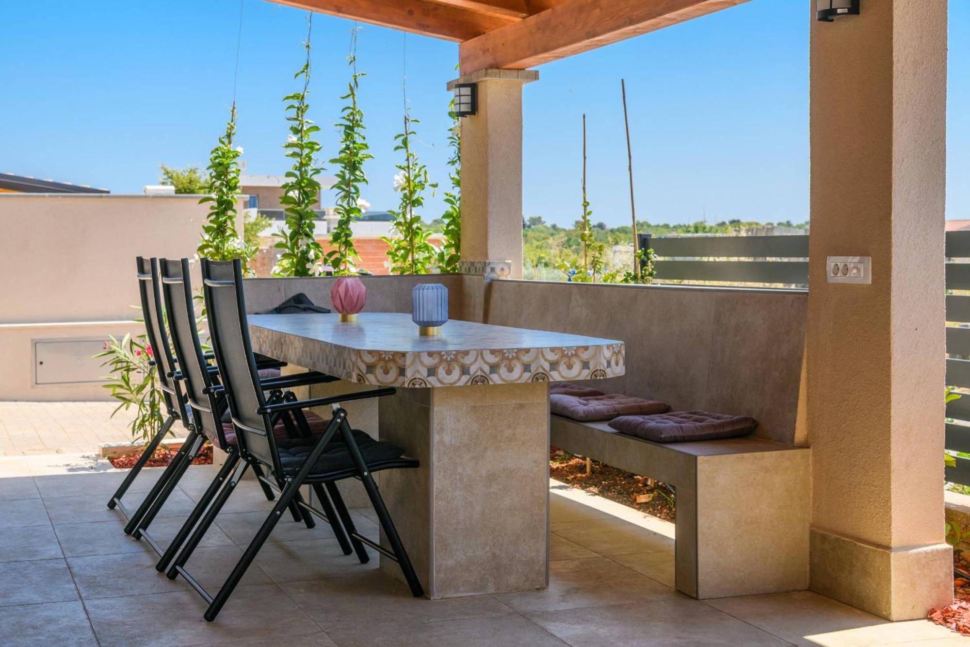 Villa Brionika Mit Pool Vodnjan Exteriér fotografie