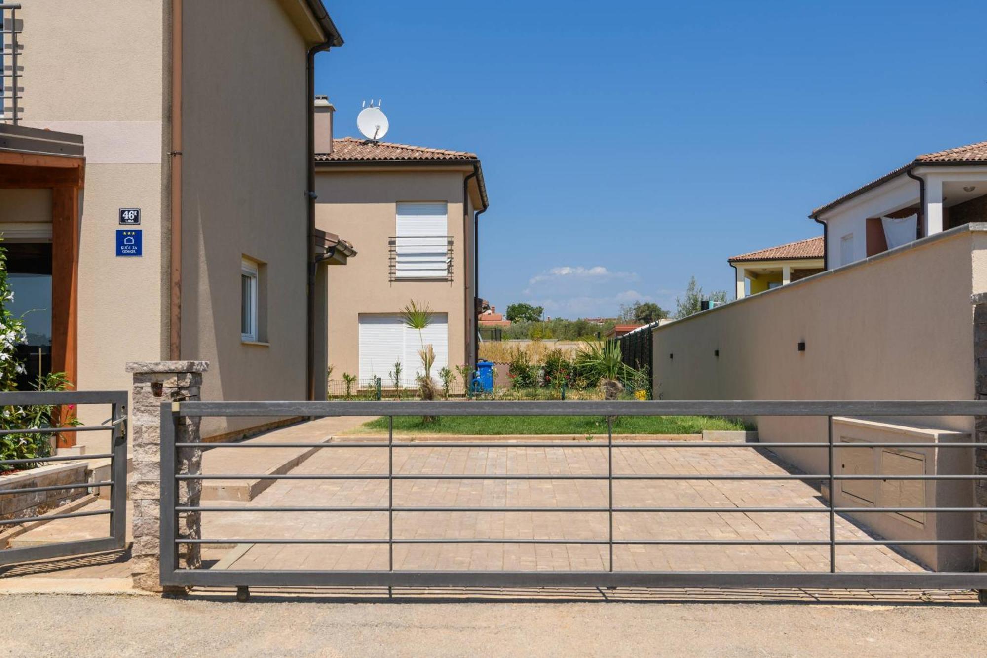 Villa Brionika Mit Pool Vodnjan Exteriér fotografie